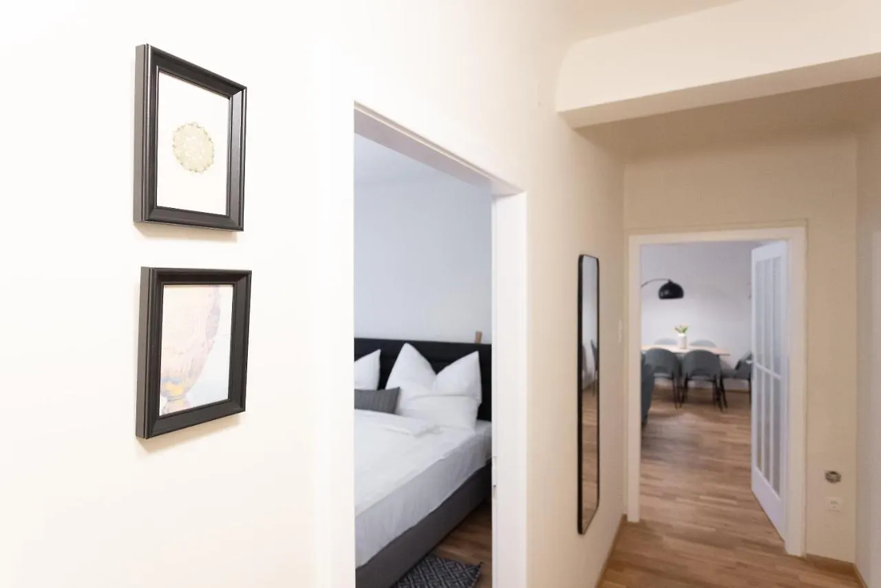 Apartment Chic 1-Bed Apt By Canal Walk To Historic Centre Vienna Austria