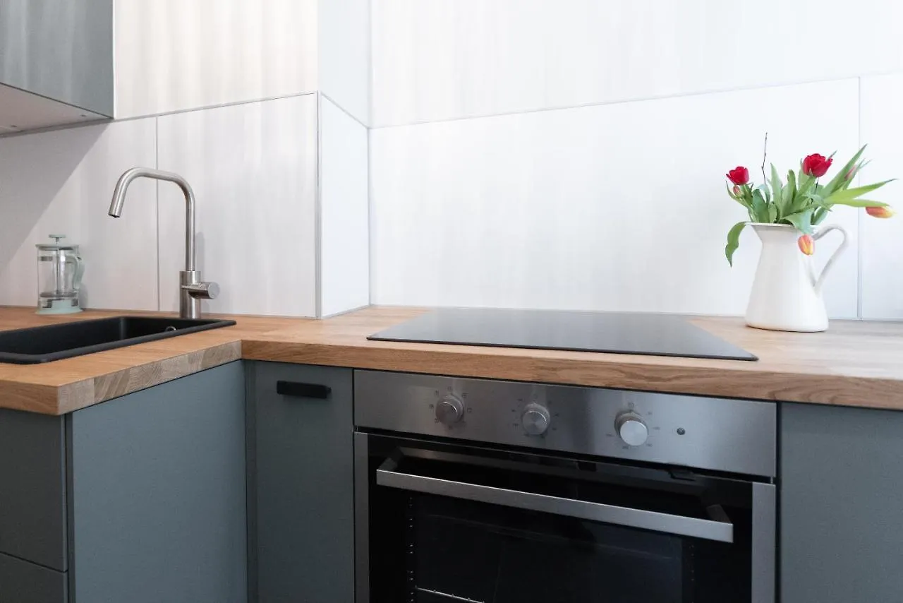 Chic 1-Bed Apt By Canal Walk To Historic Centre Vienna