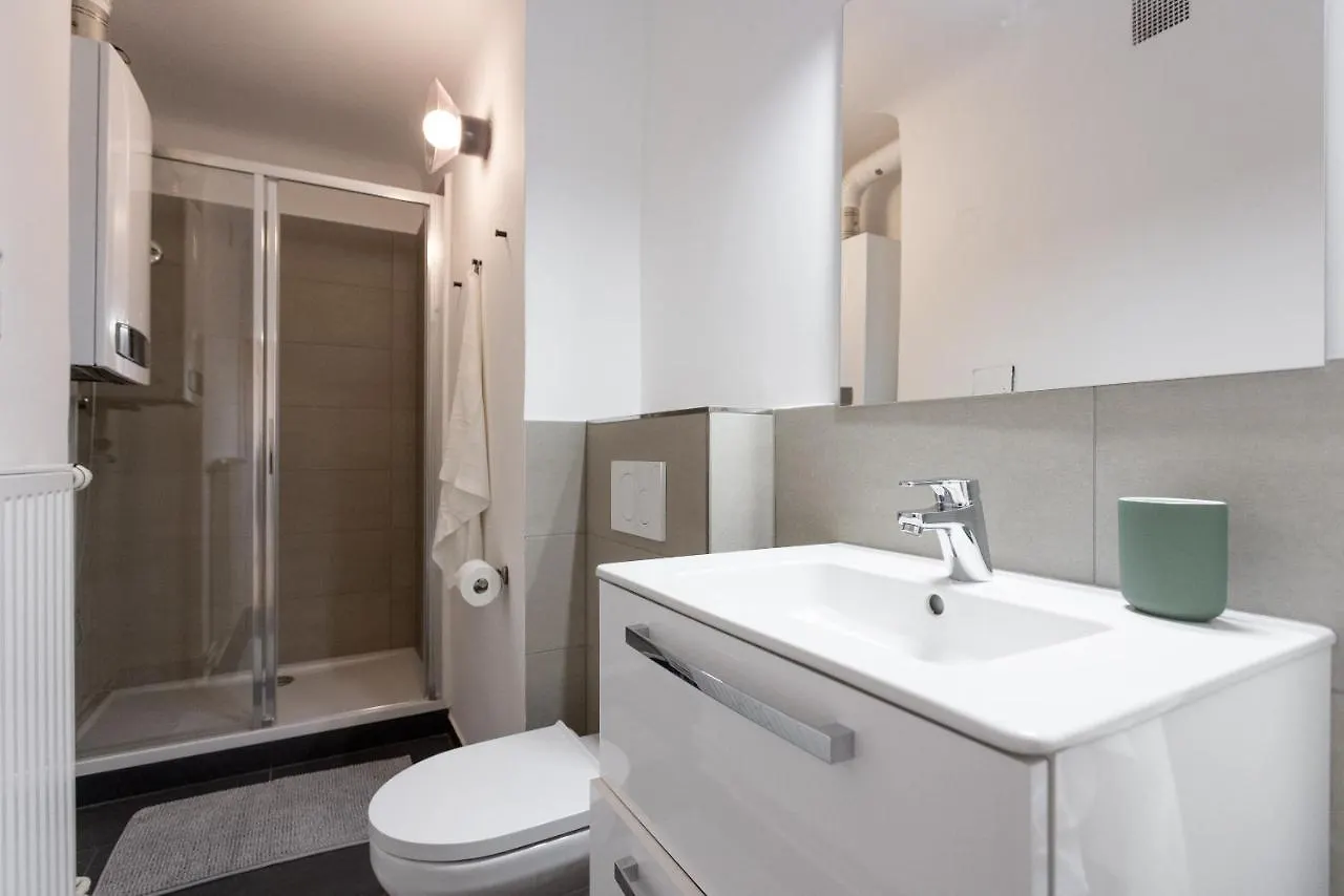Chic 1-Bed Apt By Canal Walk To Historic Centre Vienna Austria
