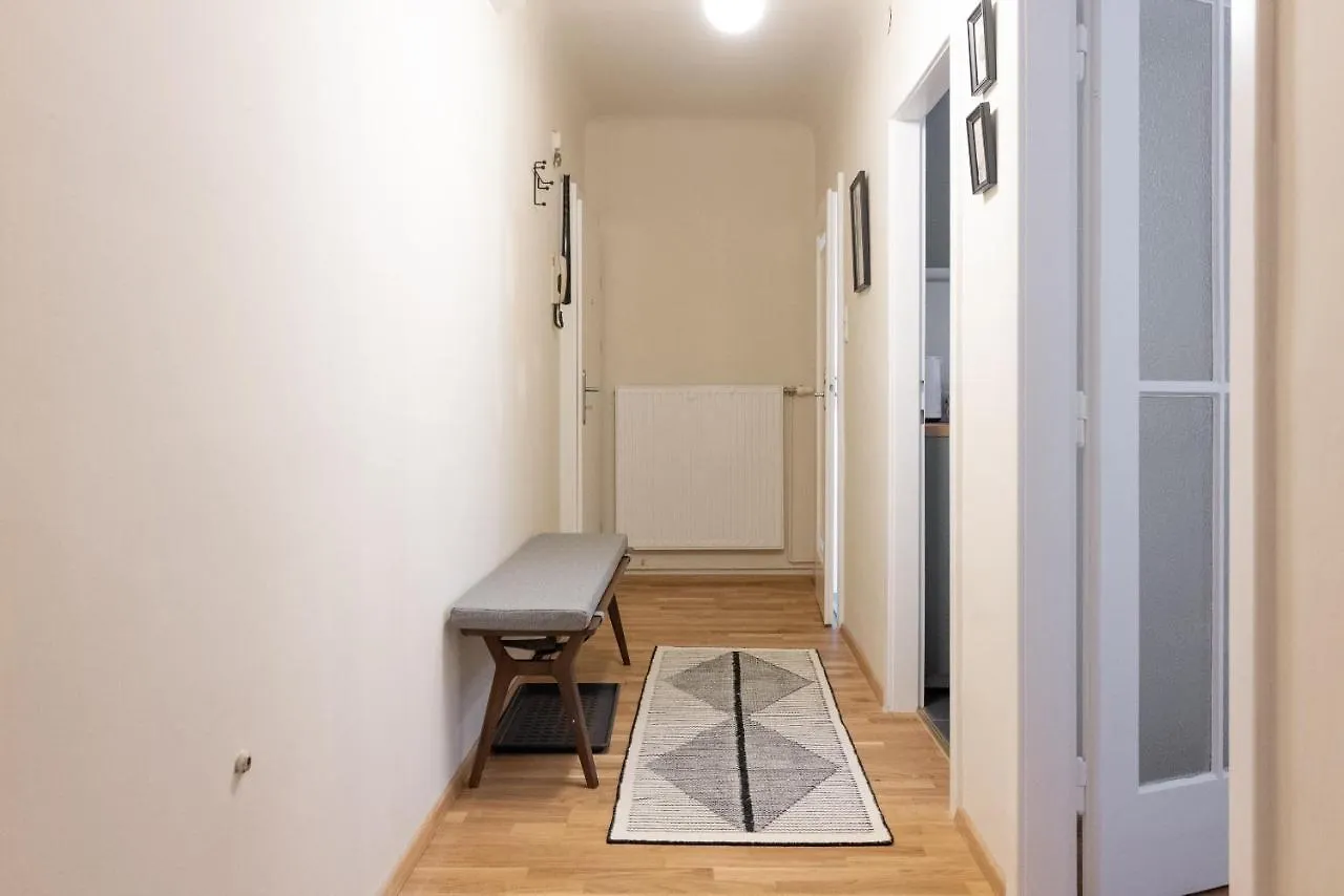 Apartment Chic 1-Bed Apt By Canal Walk To Historic Centre Vienna