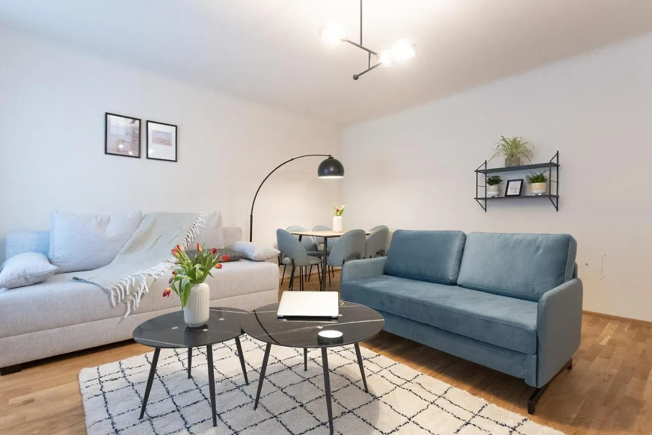 Chic 1-Bed Apt By Canal Walk To Historic Centre Vienna Apartment