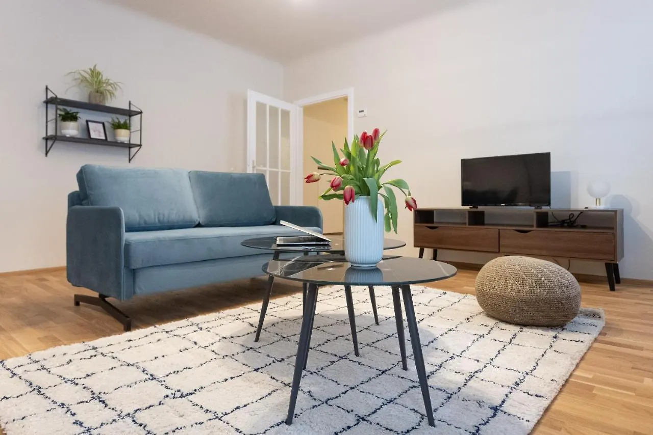 Apartment Chic 1-Bed Apt By Canal Walk To Historic Centre Vienna Austria
